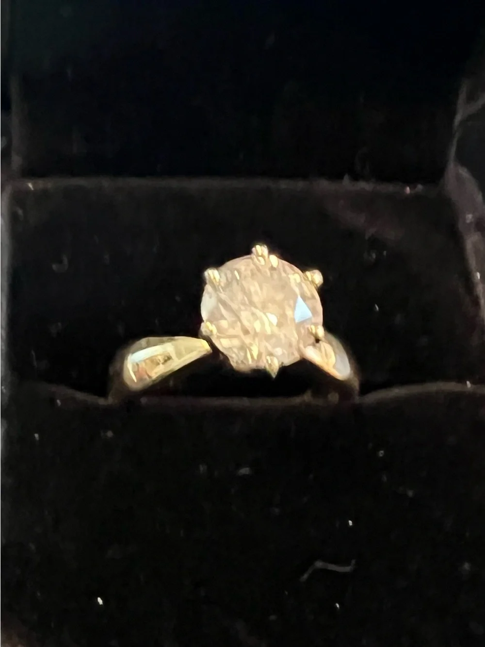 14K Gold Diamond Engagement Ring . White Diamond, Gold